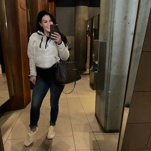 Meet your seller! 😊